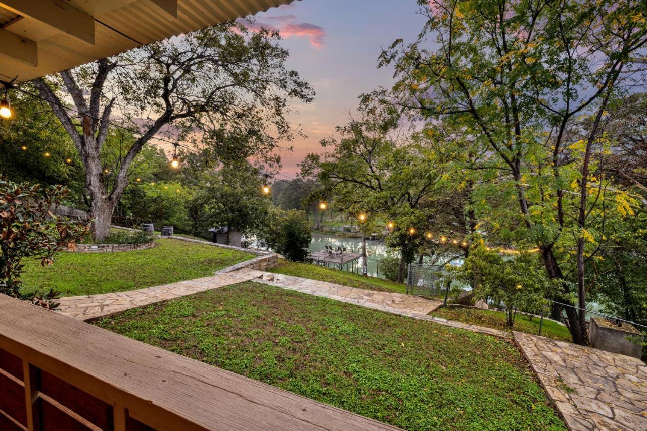Luxury Lakefront Oasis With Boat Dock-Firepit McQueeney Esterno foto