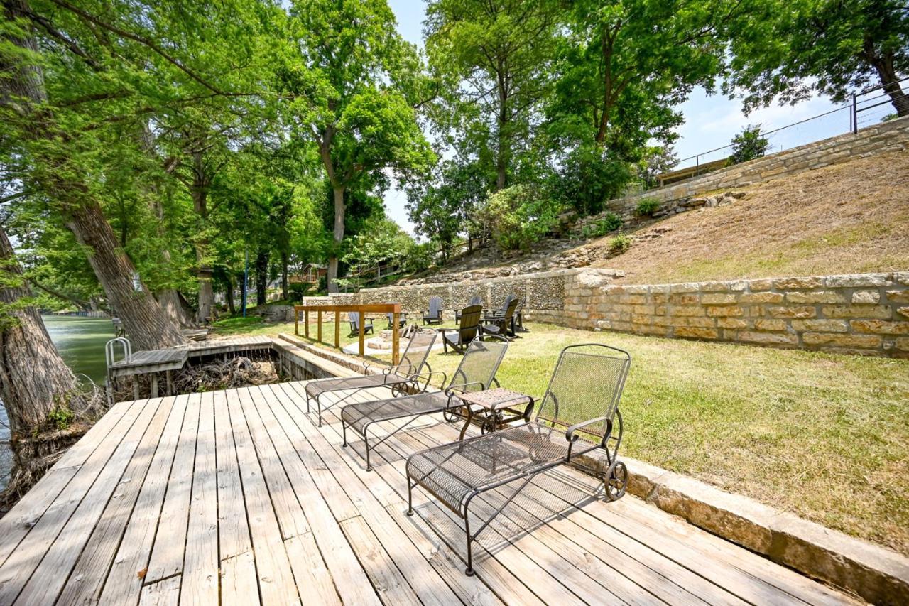 Luxury Lakefront Oasis With Boat Dock-Firepit McQueeney Esterno foto