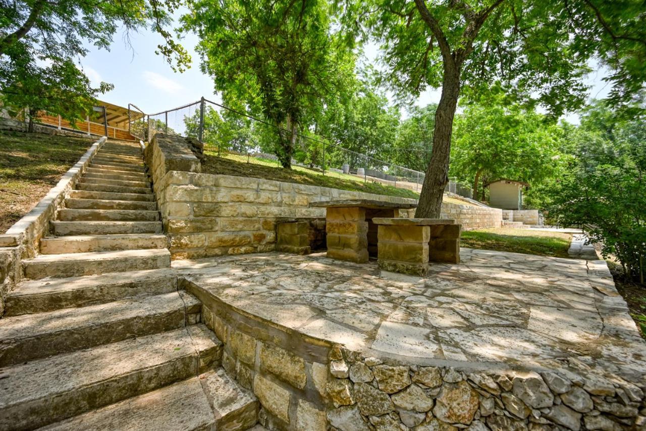 Luxury Lakefront Oasis With Boat Dock-Firepit Villa McQueeney Esterno foto